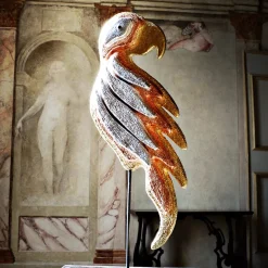 PB Studio Artigiano Scultura policroma di pappagallo magico><noscript><img width=