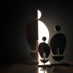 Nicola Del Verme Scultura Umanoide in Ottone e Galvanica Rame Rosa Lucido><noscript><img width=