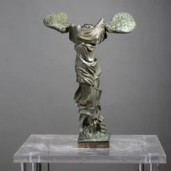 Fonderia Artistica Ruocco SculturaNike di Samotracia sfaccettata in bronzo> Statuine