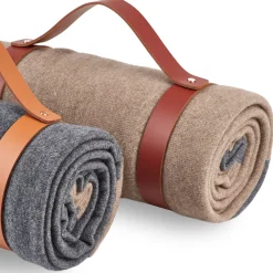 ADJ Style Set 2 Pezzi Coperta in Cashmere Grigio e Cintura in Pelle Cognac> Coperte