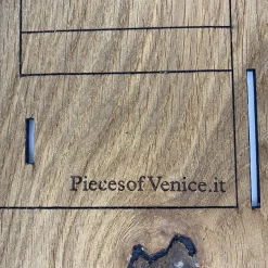 Pieces of Venice Set di 4 cornici in legno di rovere Sandro Gallo 136 di Luciano Marson per POV><noscript><img width=