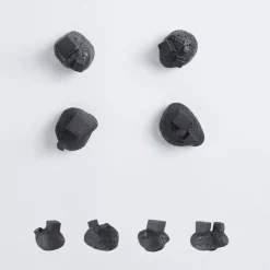 NIVA Design Set di 4 pomelli neri Pietra #1 di Nicole Valenti> Maniglie