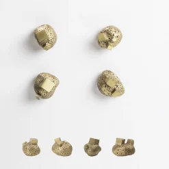 NIVA Design Set di 4 pomelli per porte in ottone Pietra #3 di Nicole Valenti> Maniglie