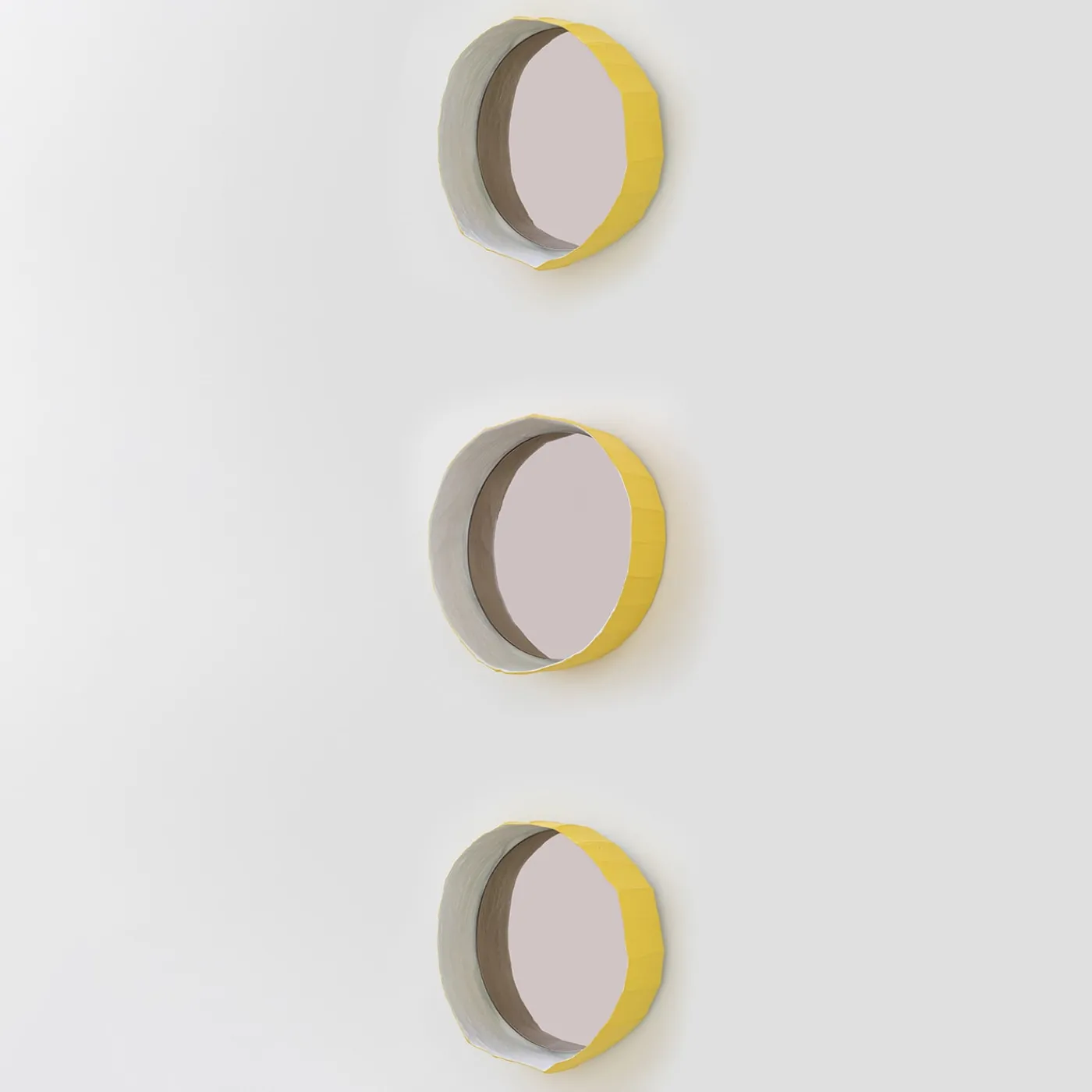 Paola Paronetto Set di 3 specchi Ninfea 30 gialli> Specchi Da Parete