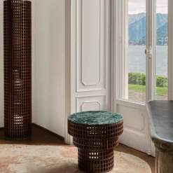 Medulum Specchio da Pavimento in Noce e Marmo Verde Alpi della Collezione Carabottino in Edizione Limitata><noscript><img width=