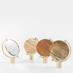 JCP Universe Specchio da tavolo Naia in marmo palomino di CTRLZAK><noscript><img width=