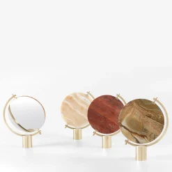 JCP Universe Specchio da tavolo Naia in marmo travertino rosso di CTRLZAK><noscript><img width=