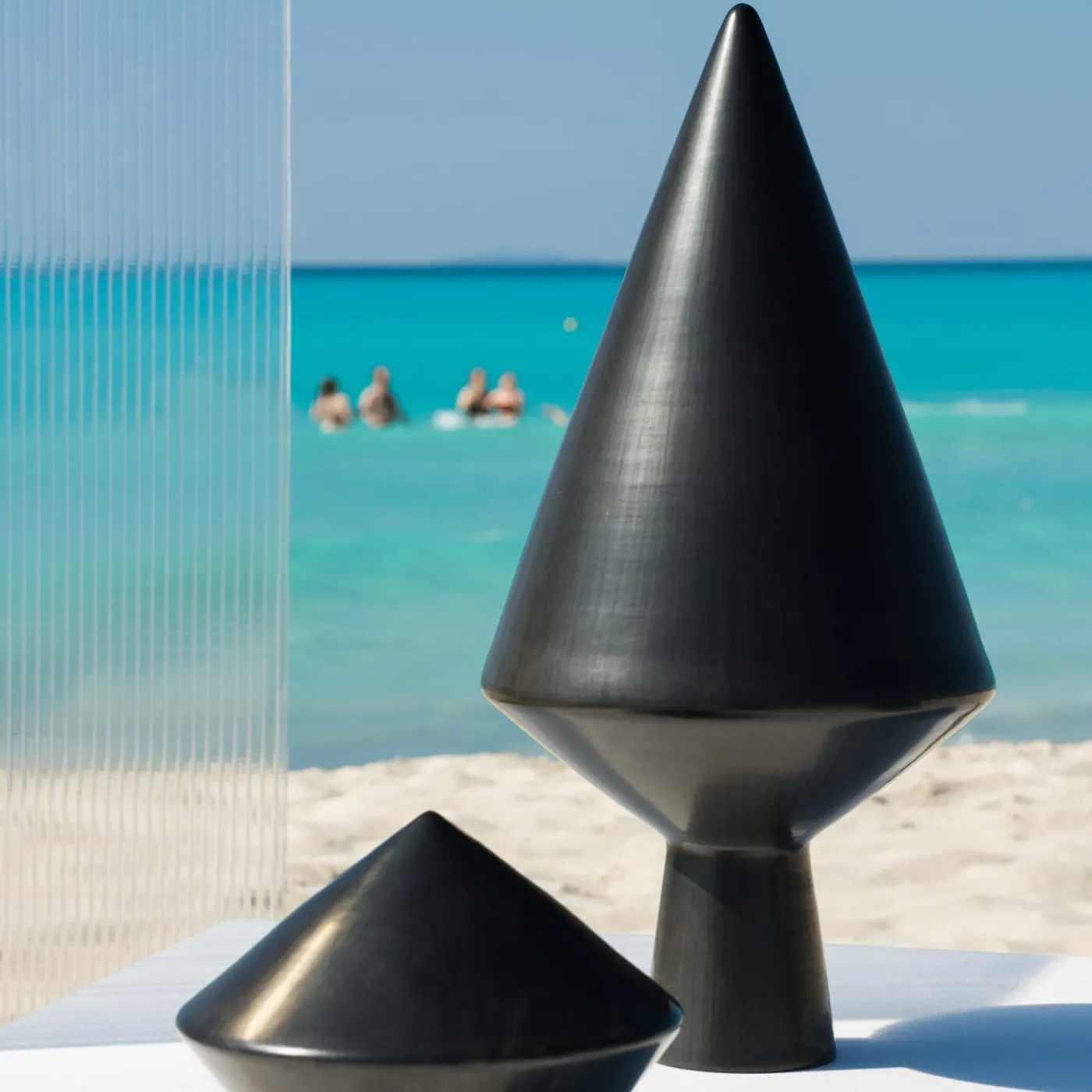 Studio Lievito Specchio da tavolo Nero 52 bucchero di e Maddalena Vantaggi> Sculture Decorative