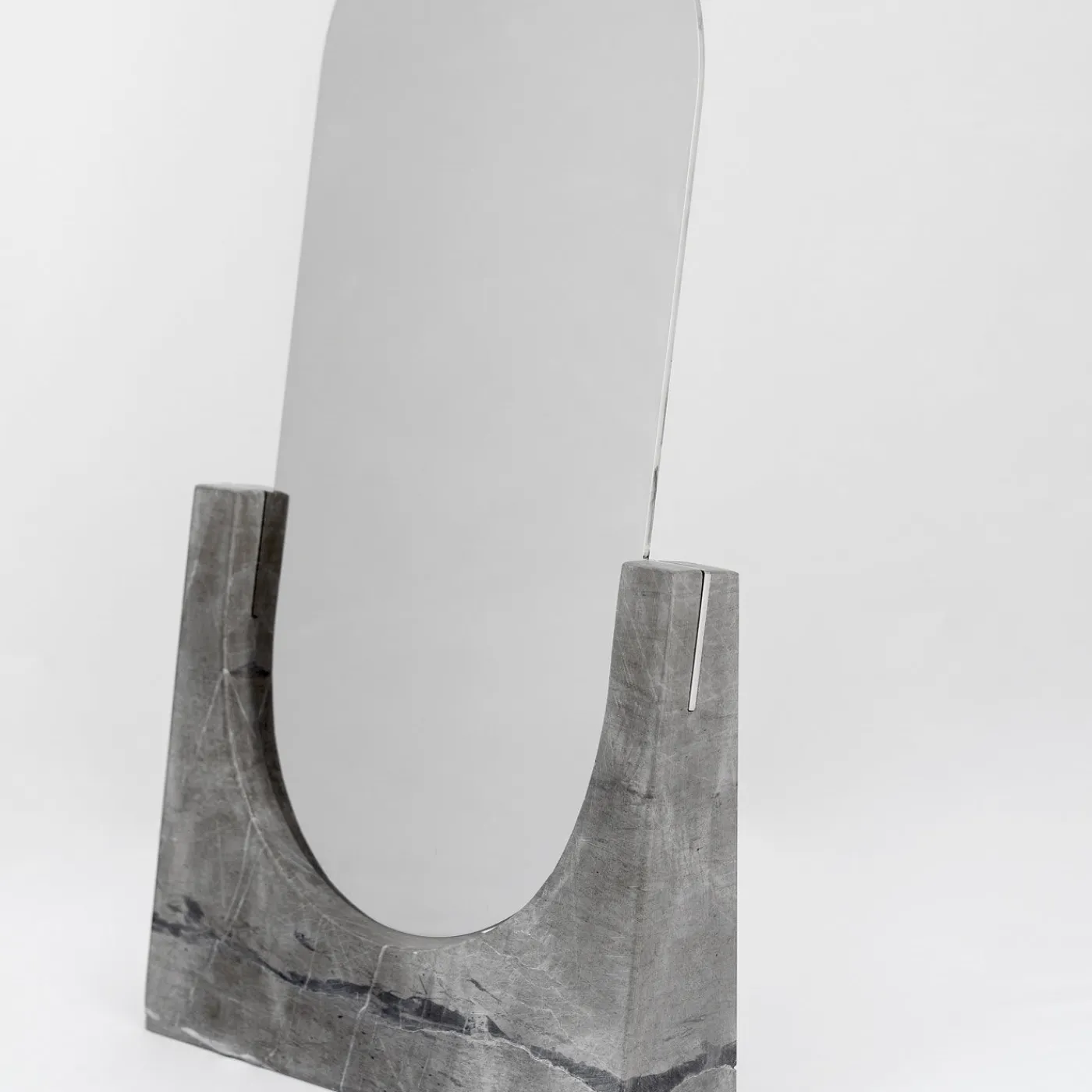 Gumdesign Specchio liscio Vuoti Riflessi> Specchi Da Tavolo