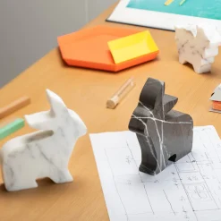 Kimano Statuetta bianca di grandi dimensioni del coniglietto di Alessandra Grasso><noscript><img width=