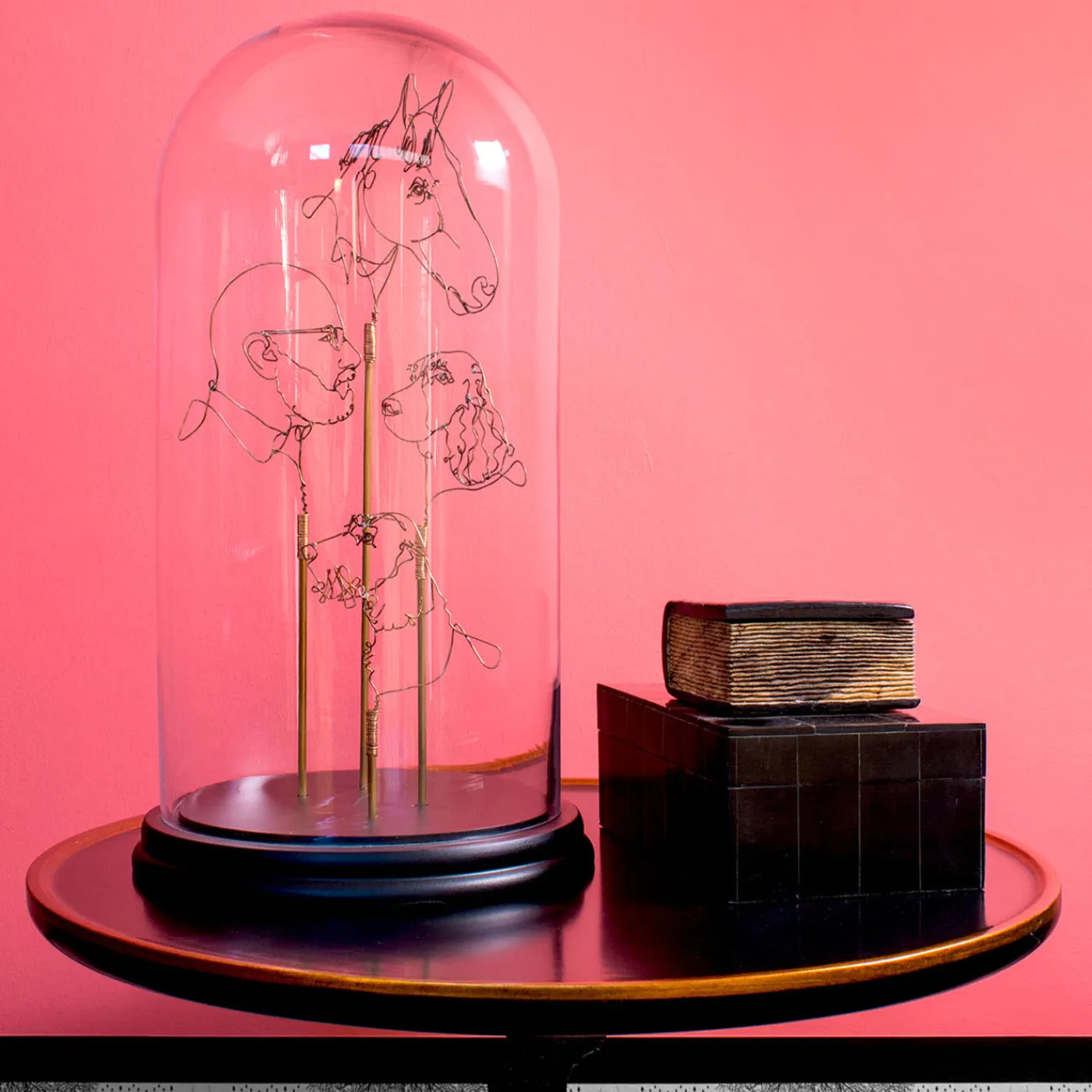 Profilo Statuetta della famiglia Cloche> Statuine