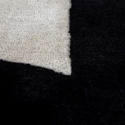 Jaipur Rugs Tappeto Blocks in Ebony and White di Keith Pillow da Daaa Haus> Tappeti E Moquette