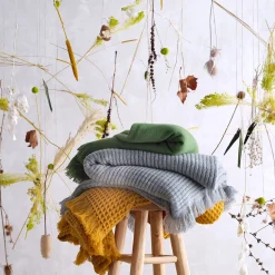 San Patrignano Terramadre Gerbera Coperta di cashmere grigia><noscript><img width=