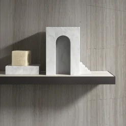 Salvatori The Village - Utopia Scultura in bianco di Carrara di Elisa Ossino><noscript><img width=