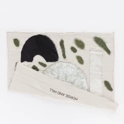 Once Milano Trapunta dipinta a mano Horse and Hill di Faye Toogood> Biancheria Da Letto