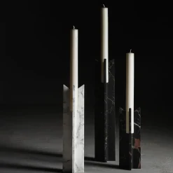 Kreoo Trinity M Candeliere in marmo Calacatta Carrara><noscript><img width=