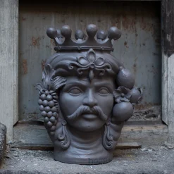 Stefania Boemi Vaso a testa d'aci><noscript><img width=