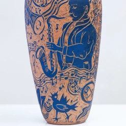 Clara Holt Vaso Blues in terracotta di e Chiara Zoppei><noscript><img width=