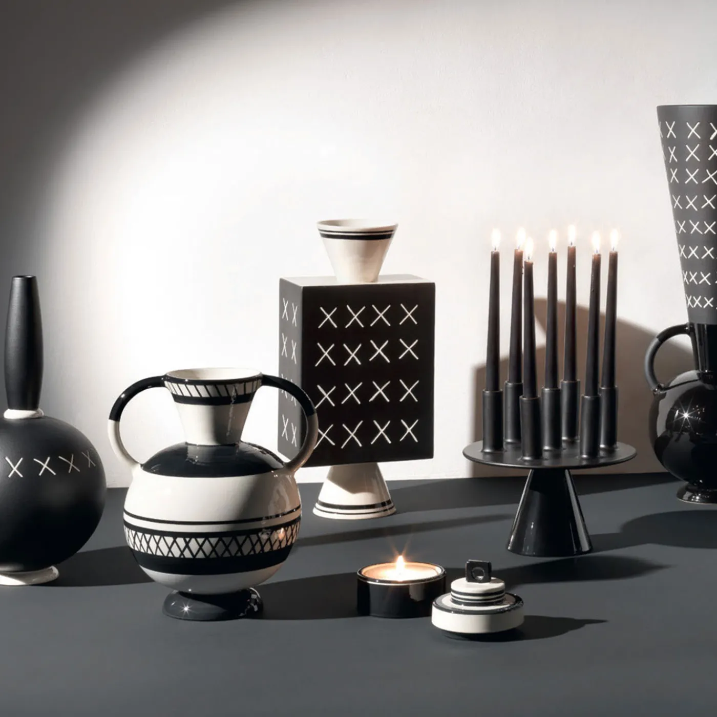 Rometti Vaso Hydria di Ugo La Pietra> Vasi Decorativi