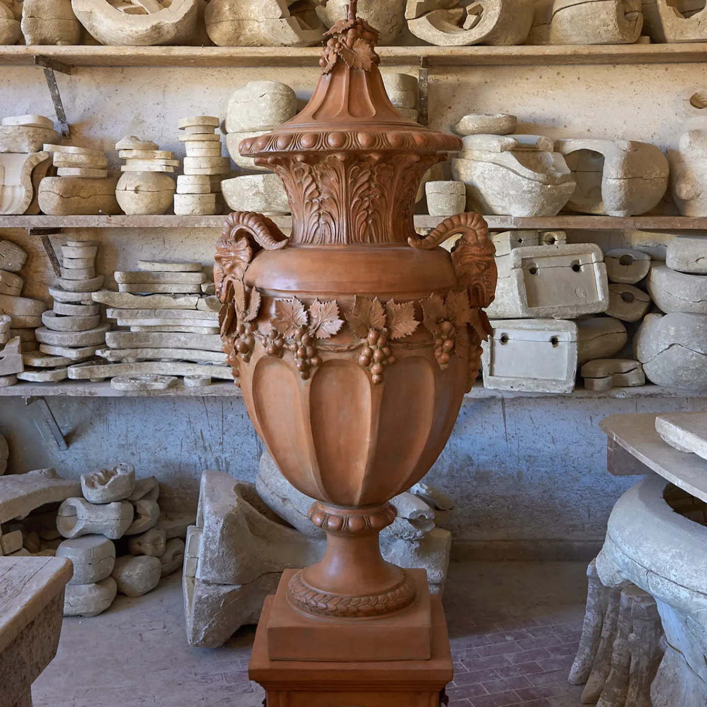 Ceramiche Ceccarelli Vaso Mezza Estate> Vasi Con Coperchio