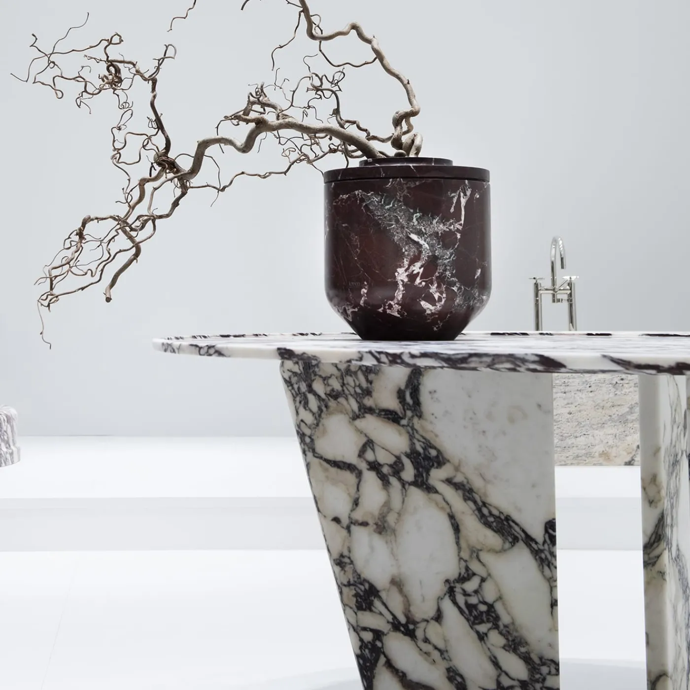 Kreoo Vaso Royal Large in Rosso Lepanto> Vasi Con Coperchio