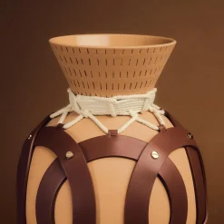 Rometti Vaso scultoreo in ceramica Golden Harvest per Borbonese by Sara Ricciardi> Vasi Decorativi