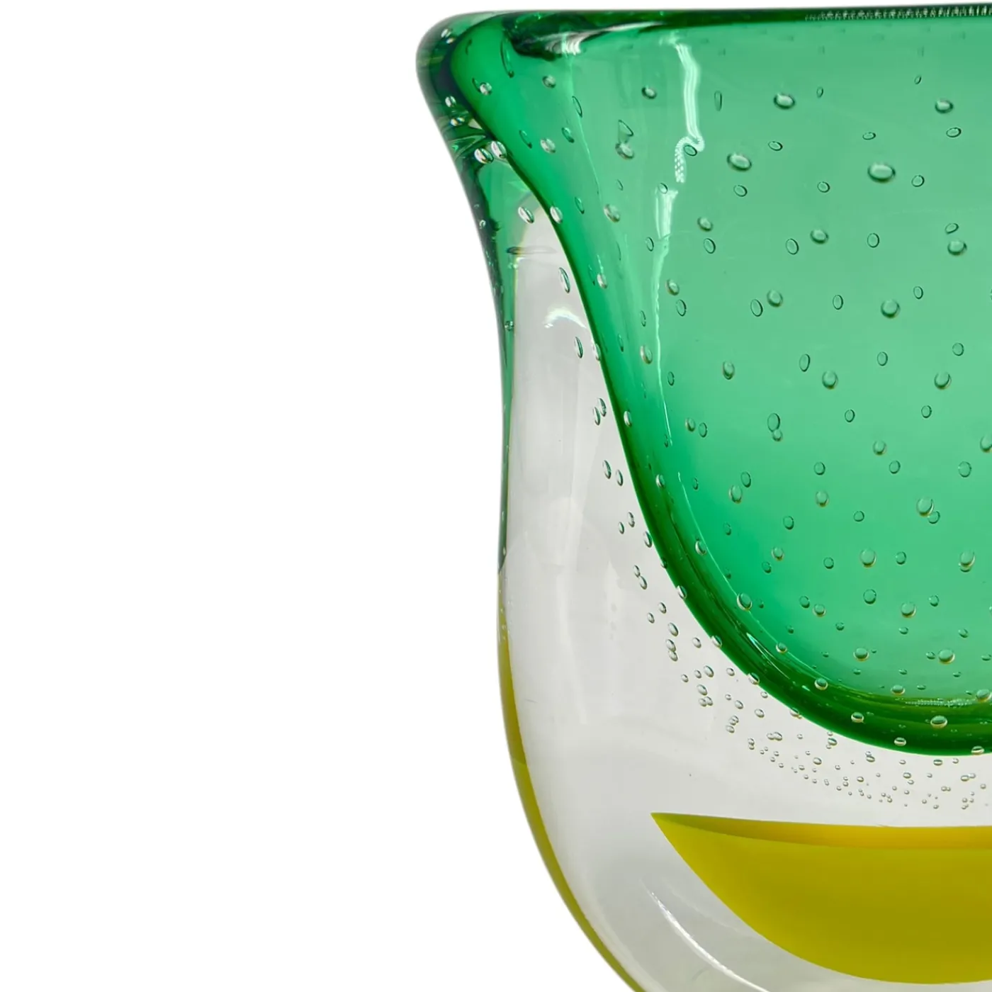 Officine di Murano 1295 Vaso scultoreo in vetro di Murano verde e giallo Gran Sommerso> Vasi Decorativi