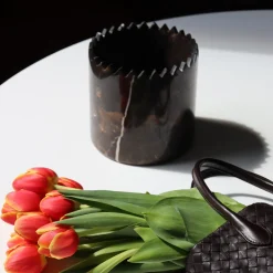 Editions Milano Vaso Triangoli Black&Gold Small di david/nicolas><noscript><img width=