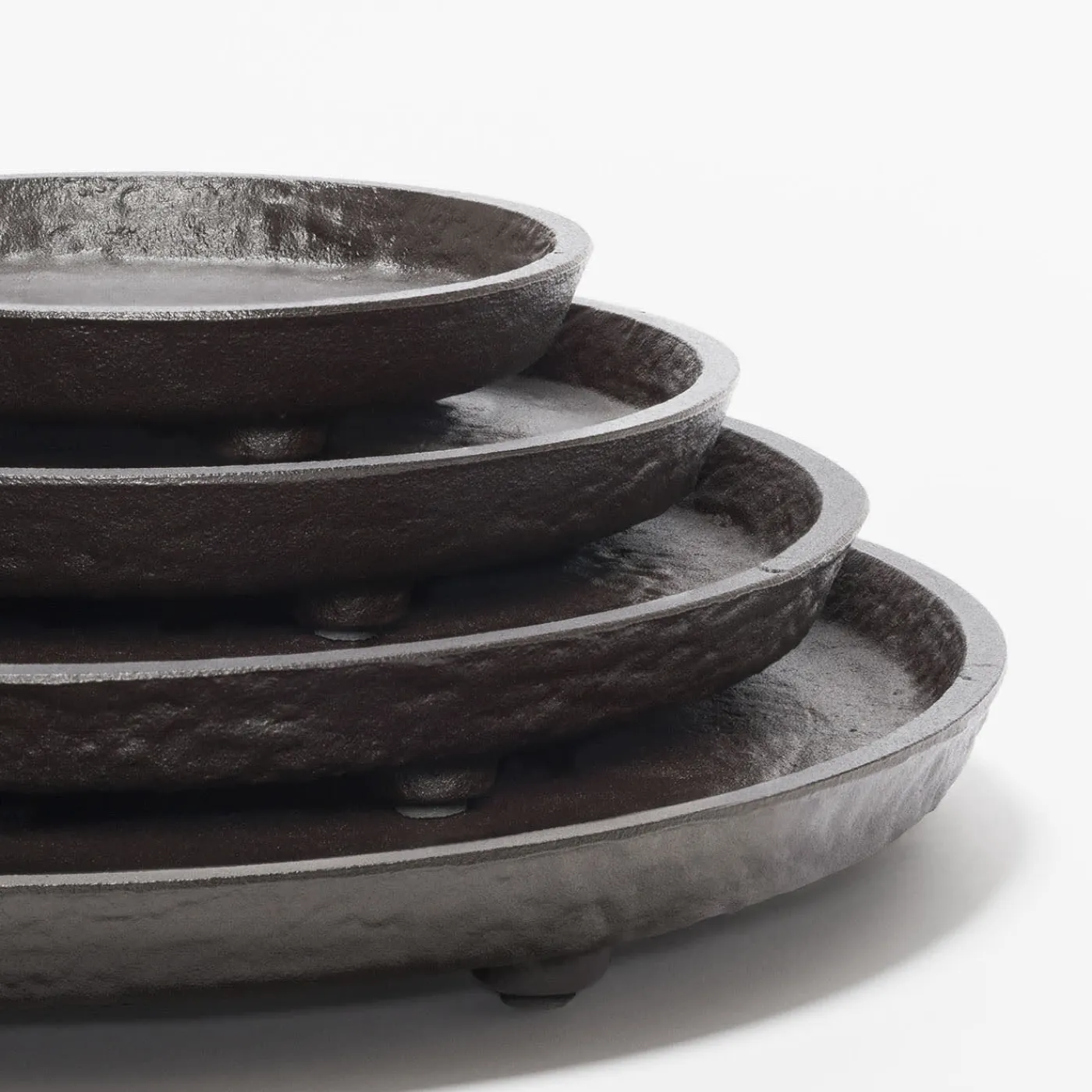 Giobagnara Vassoio medio rotondo in bronzo imperfetto di Monza> Svuotatasche