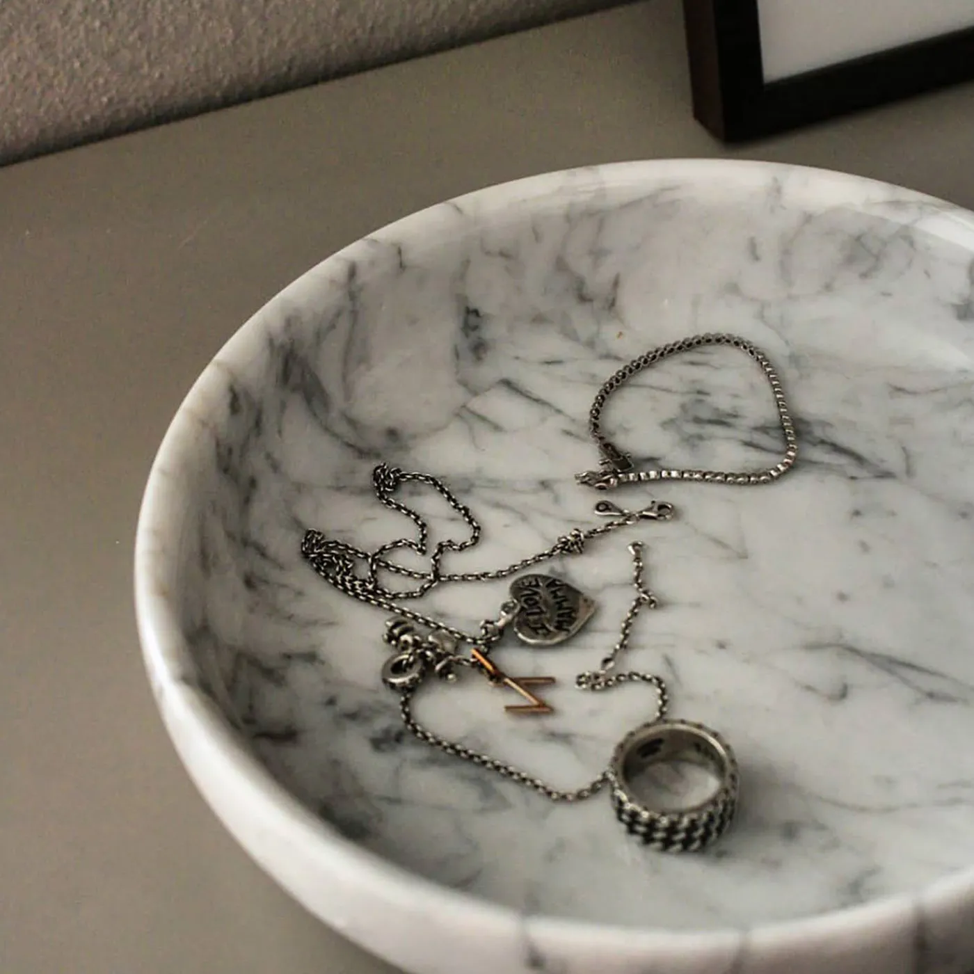 Carrara Home Design Vide Pochette in marmo bianco di Carrara> Svuotatasche